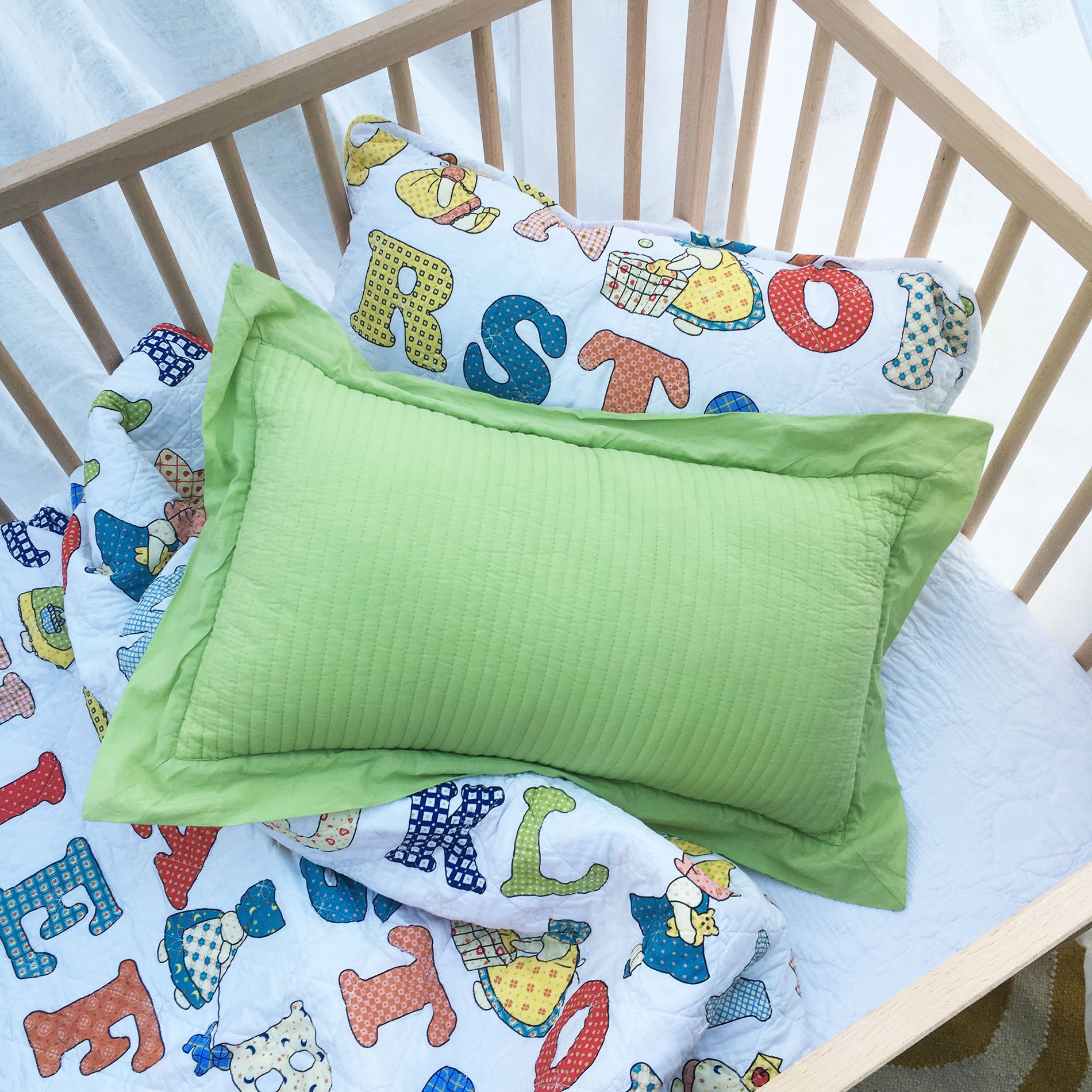 Elegance Prefilled Cushion - Green