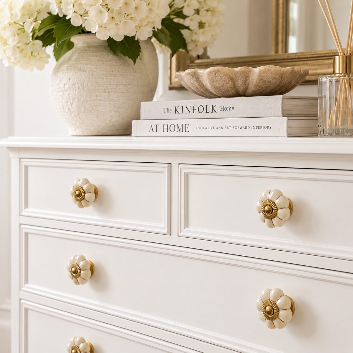 Ceramic Flower Knobs – Beige with Antique Brass Detail