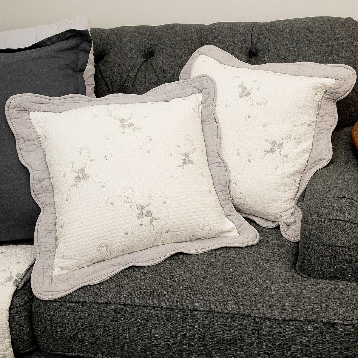 Sergio Cushion Prefilled
