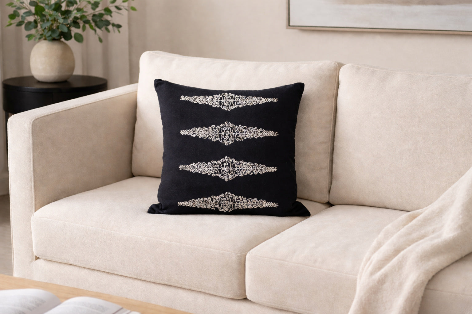 Pearl Zena Cushion Prefilled - Black