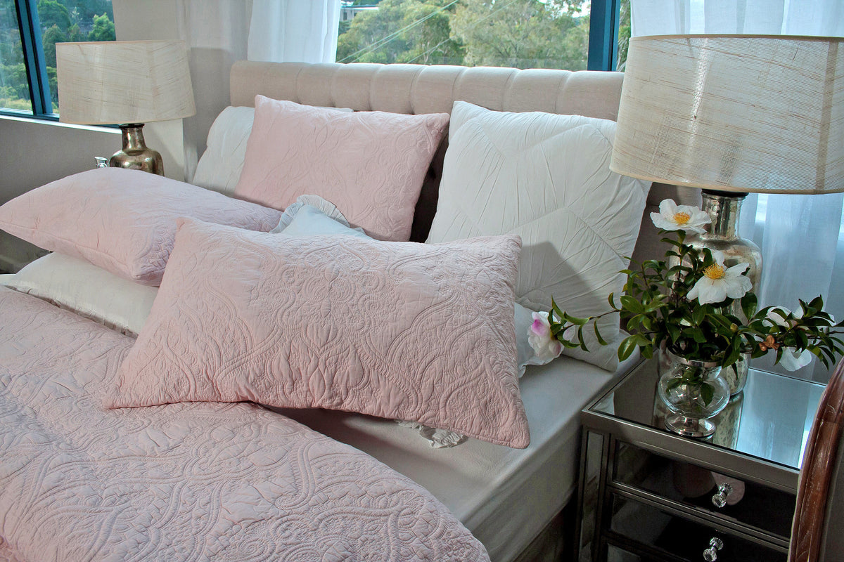 Damask Universal Set