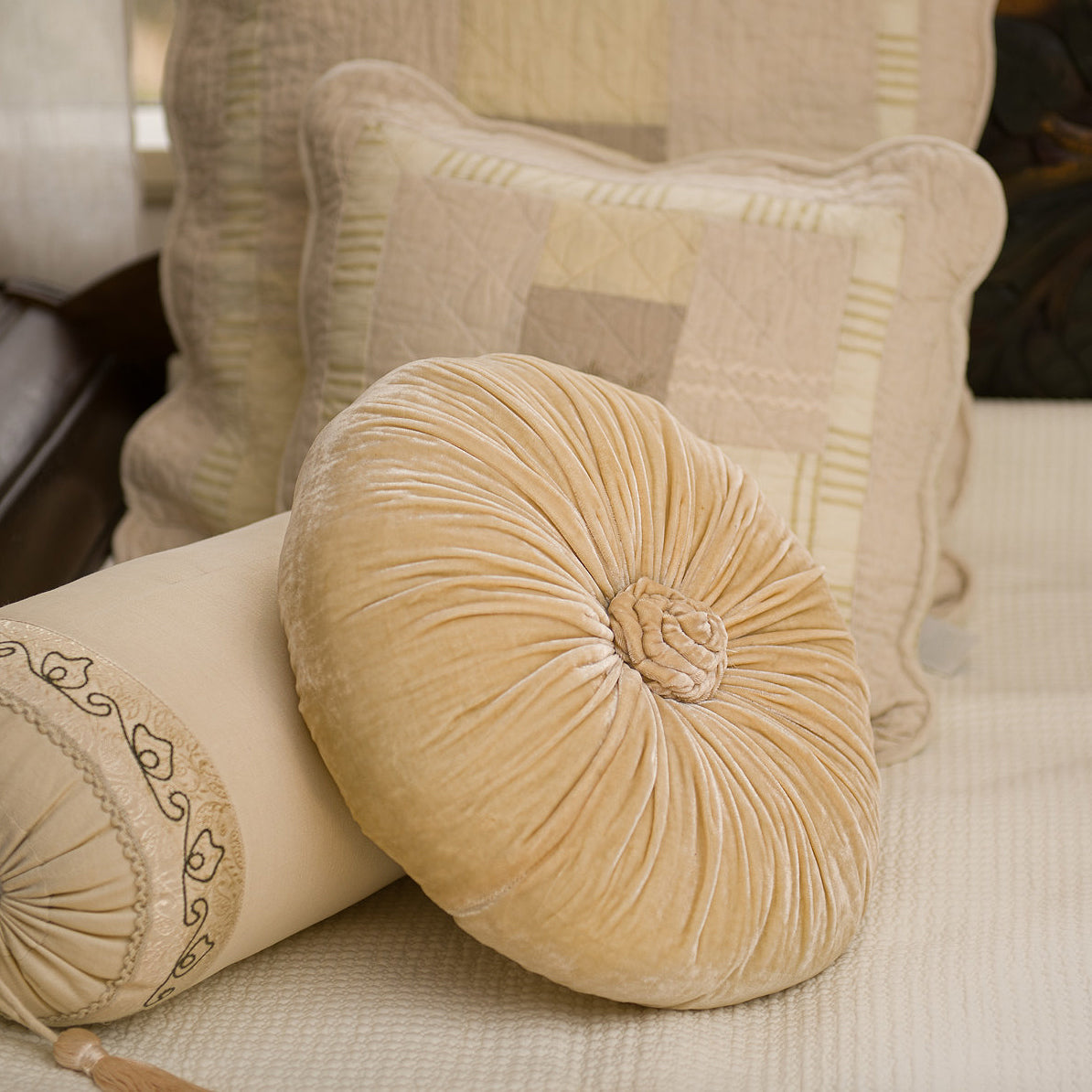 Rosette Fleur Cushion - Beige