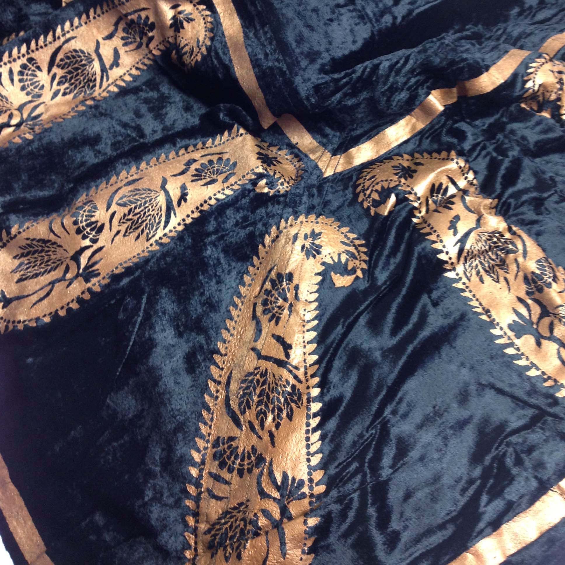 Soft Velvet Throw - Black