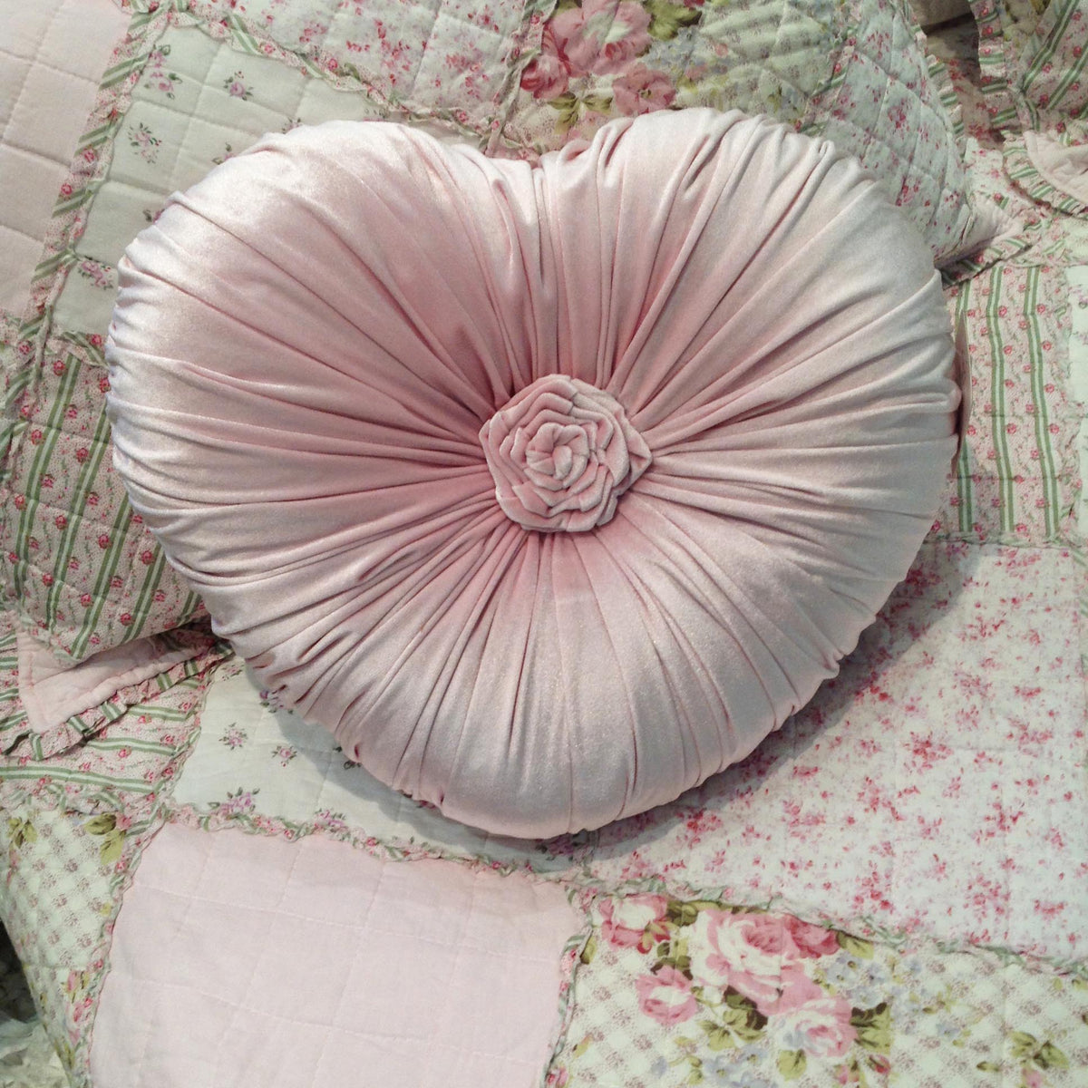 Rosette Heart Prefilled - Pink