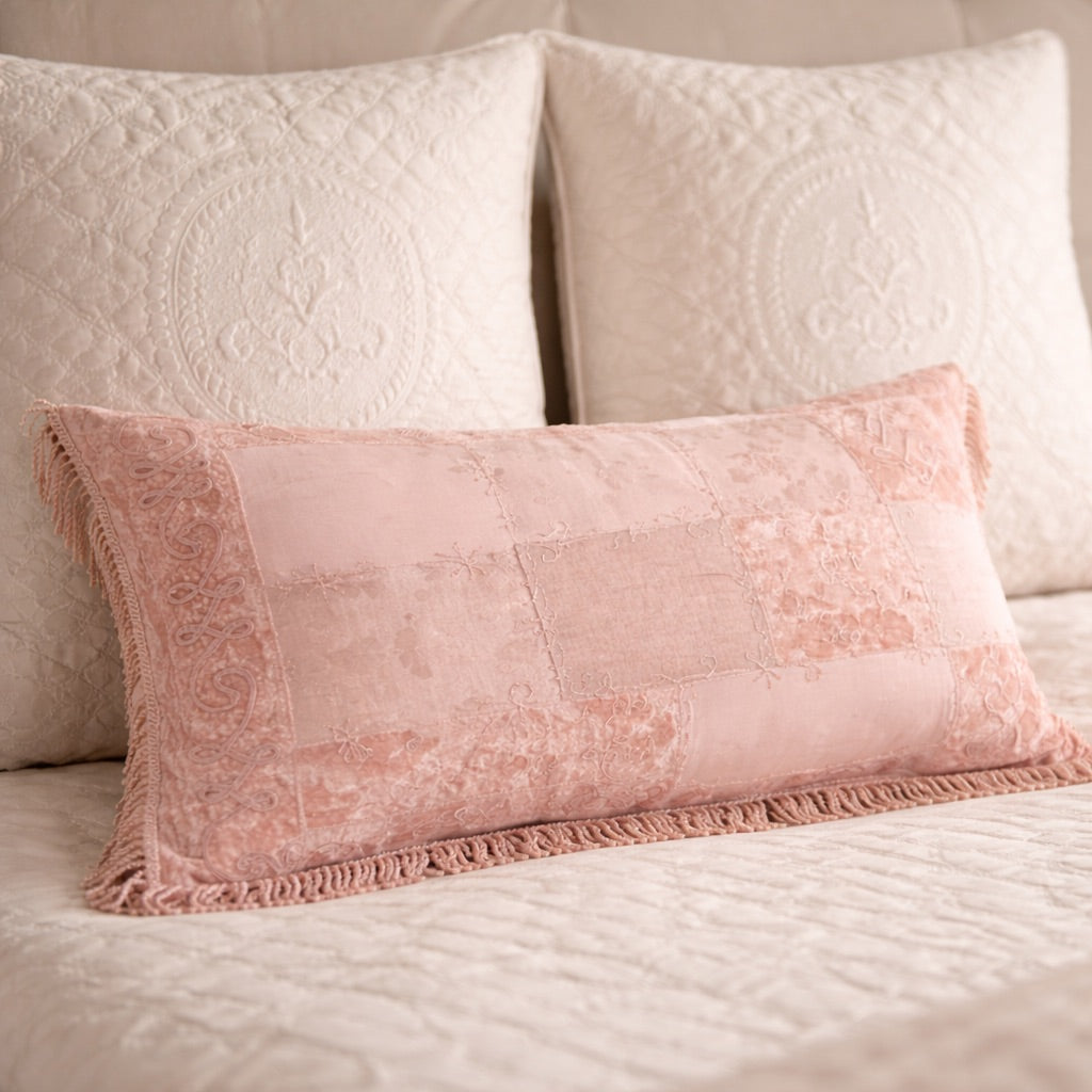 Yass Pillow