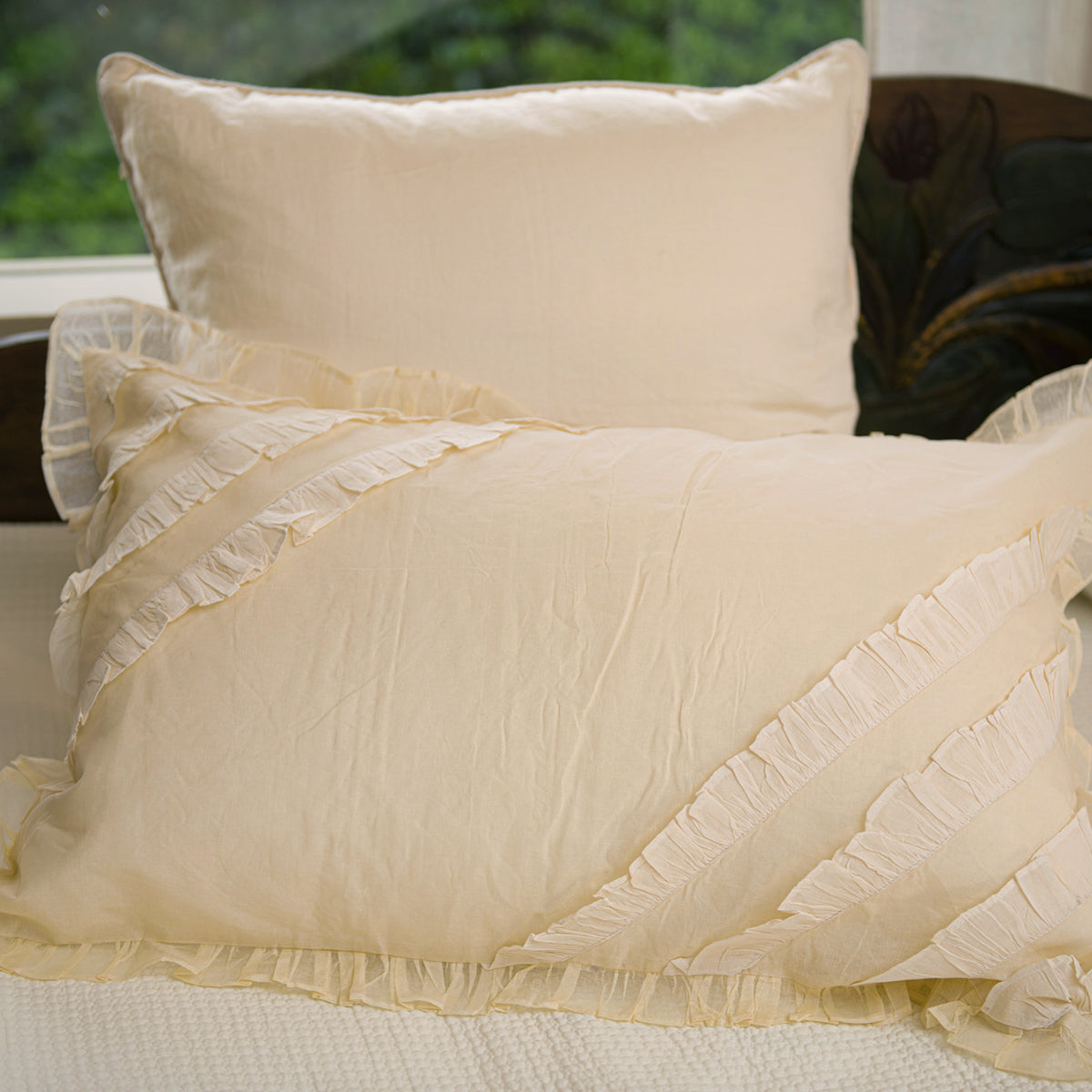 Laura Pillowcase - Ivory