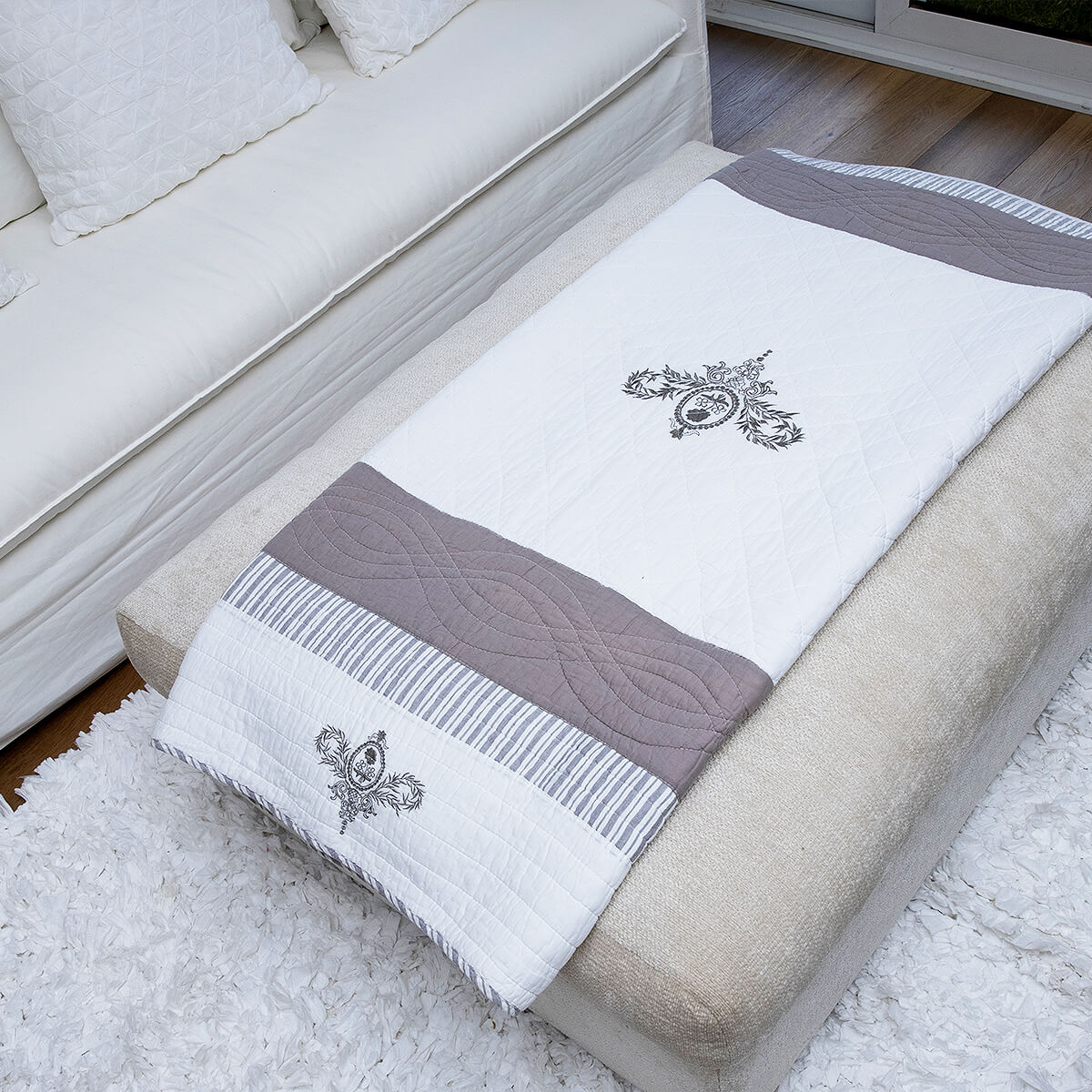 Olesya Coverlet