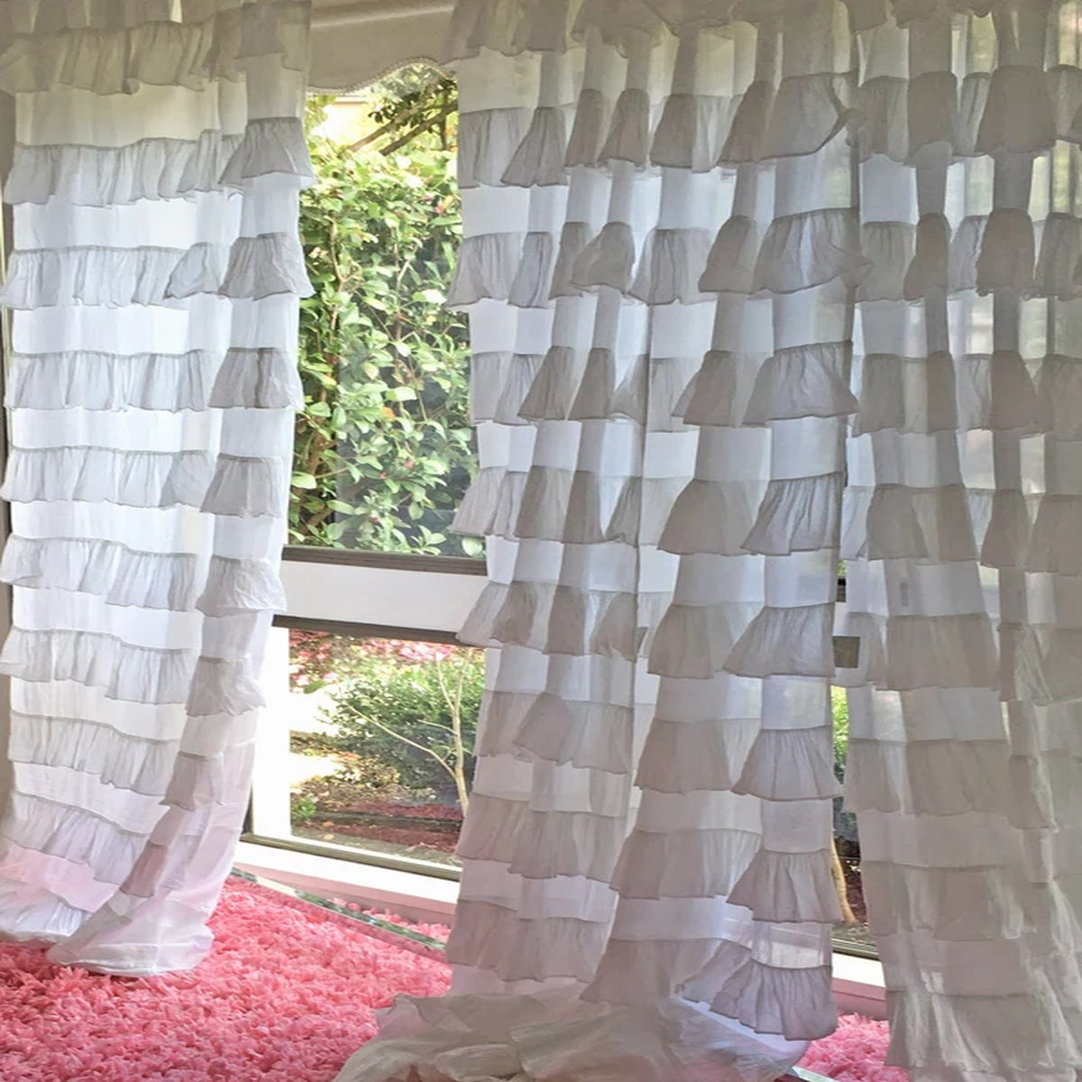 Set of 2 Frilly Curtains - White