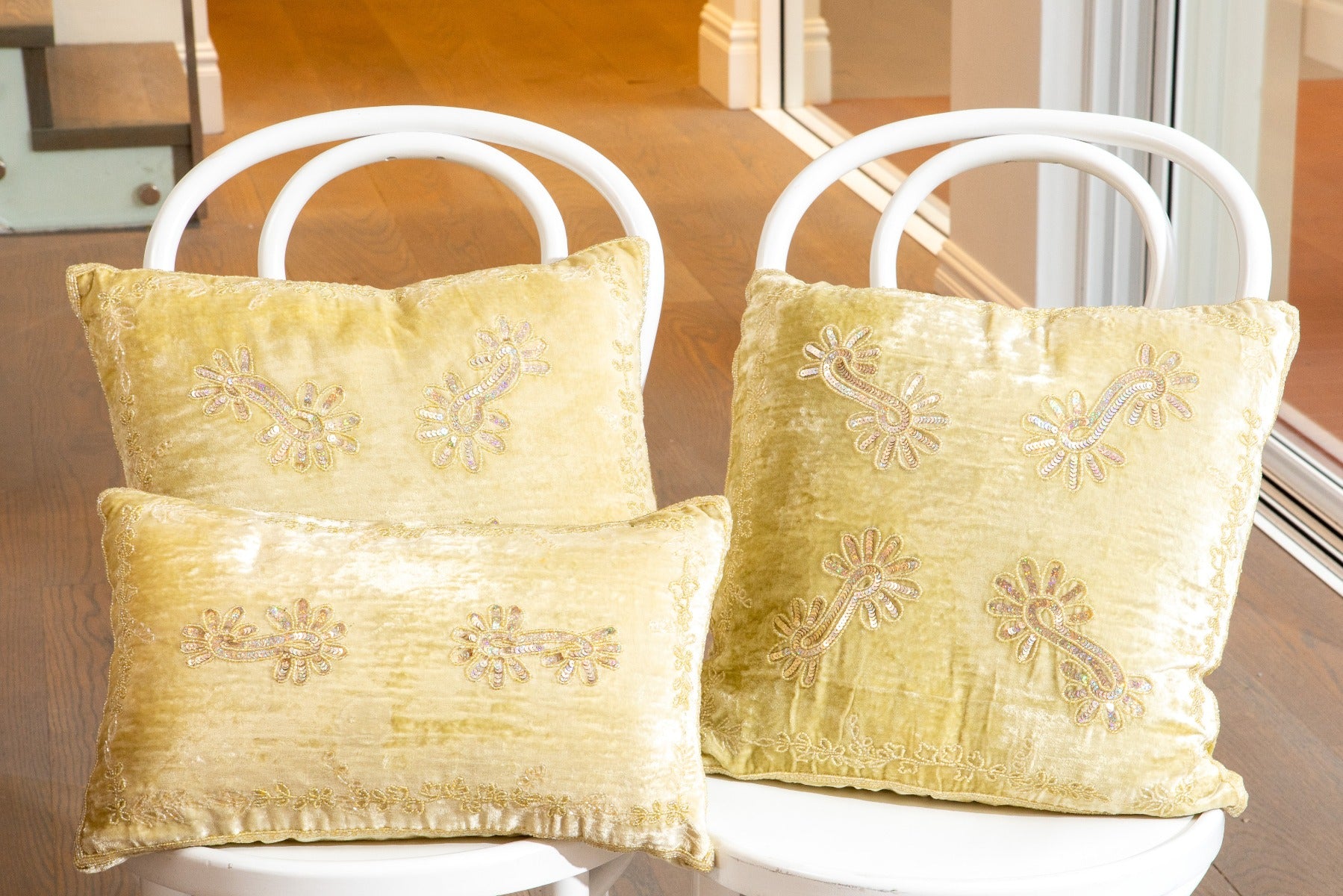 Velvet Prefilled Decorative Cushion - Green